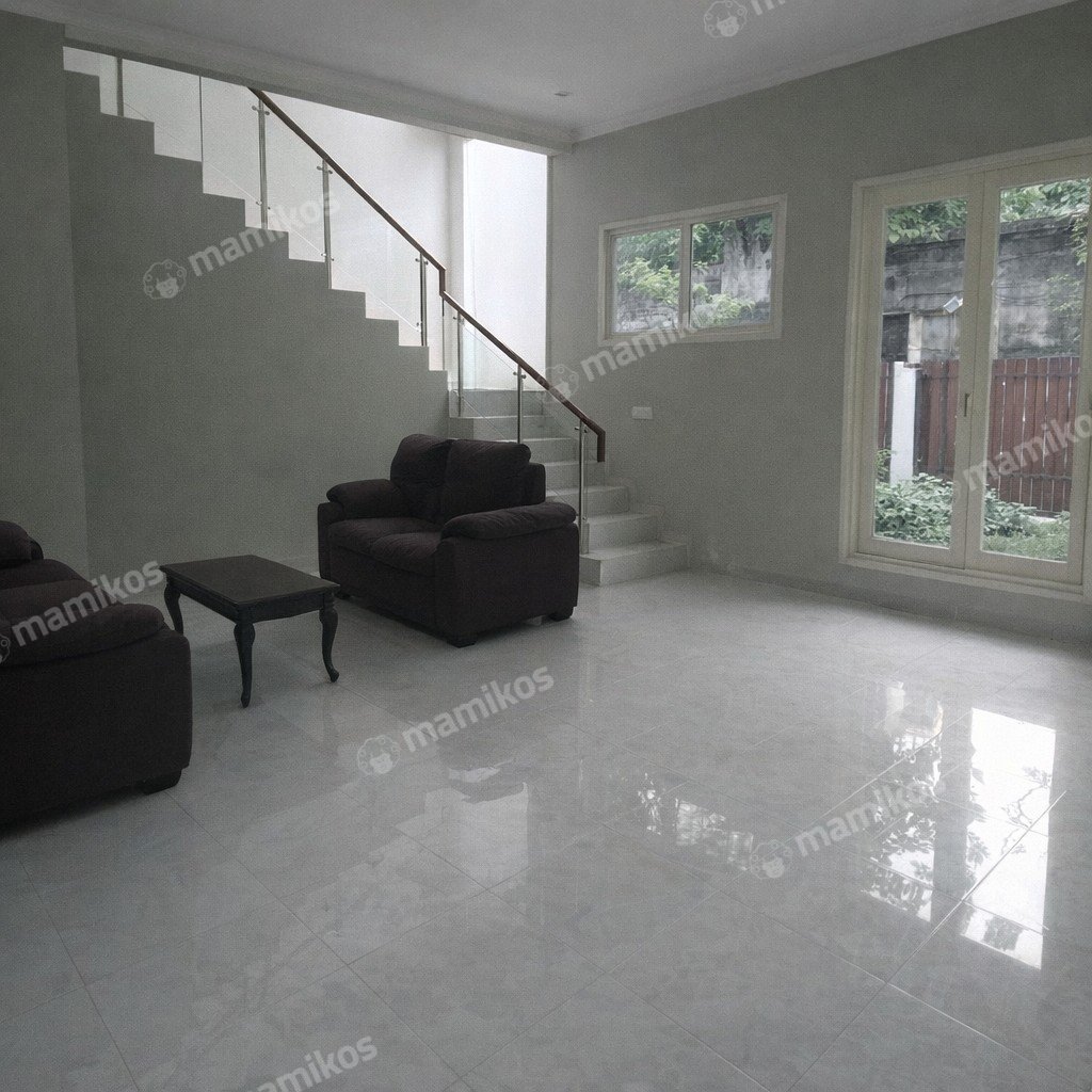 Rumah Sertifikat HGB 4 Kamar Tidur 3 Kamar Mandi Taman Surya Jakarta Barat - Photo 2