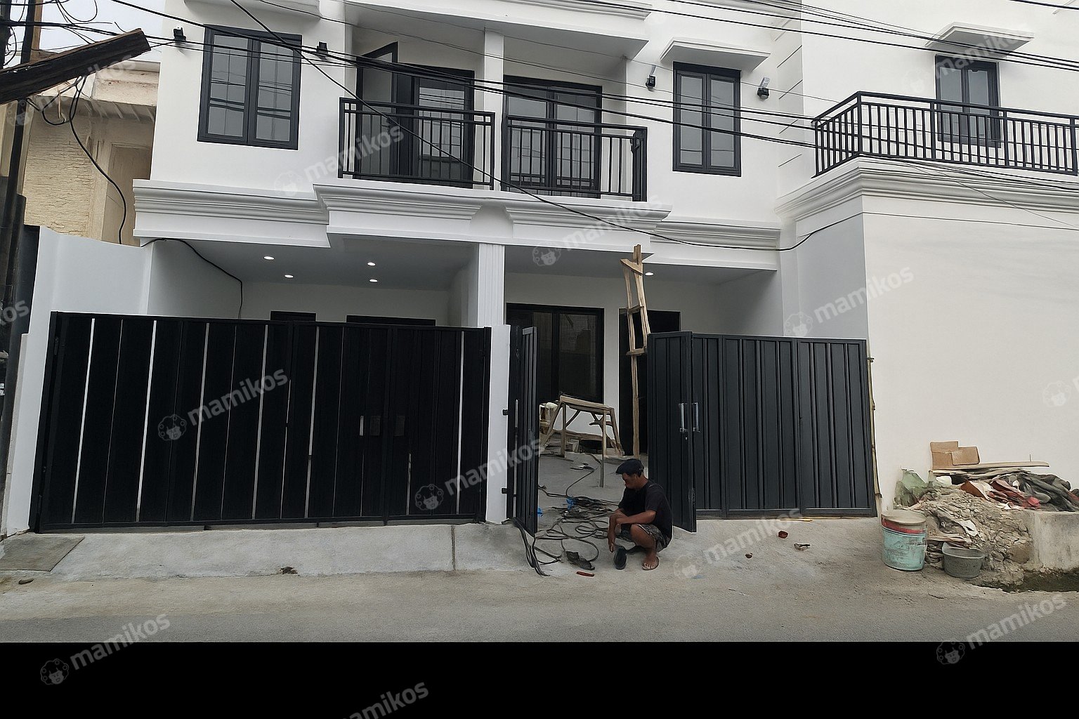 Rumah Sertifikat SHM 3 Kamar Tidur 3 Kamar Mandi Kepa Duri Jakarta Barat