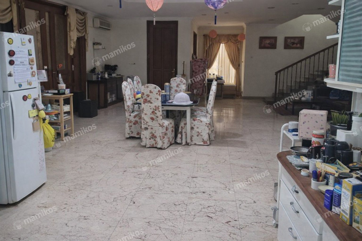 Rumah Sertifikat SHM 4 Kamar Tidur 3 Kamar Mandi Kembangan Jakarta Barat