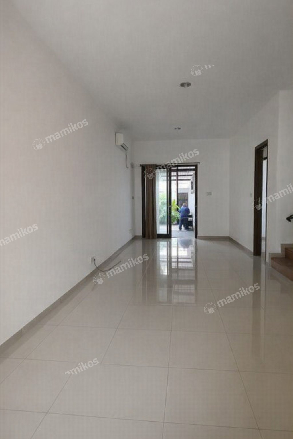 Rumah Sertifikat SHM 3 Kamar Tidur 2 Kamar Mandi Green Lake City Jakarta Barat - Photo 2