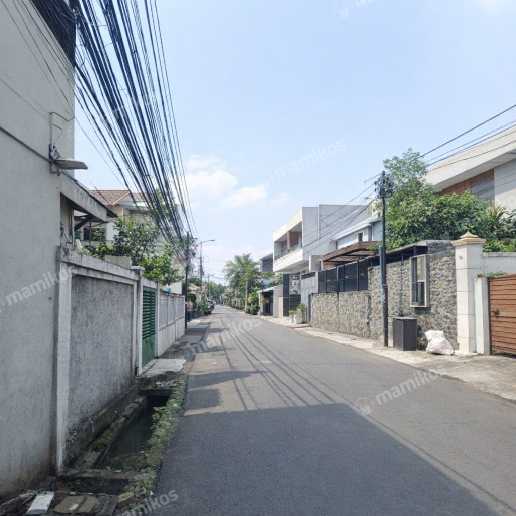 Rumah Sertifikat SHM 5 Kamar Tidur 4 Kamar Mandi Cipete Jakarta Selatan - Photo 5