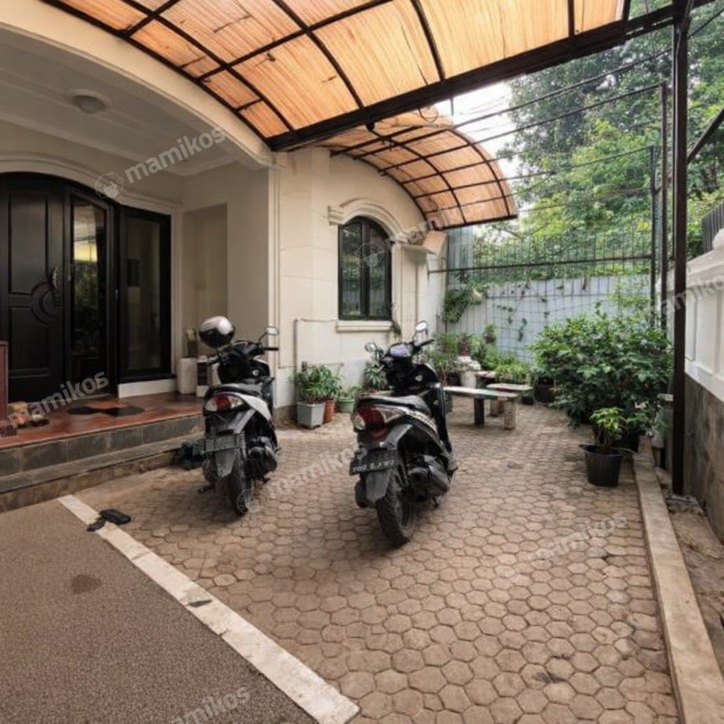 Rumah Sertifikat SHM 5 Kamar Tidur 5 Kamar Mandi Alfa Indah Jakarta Barat - Photo 4