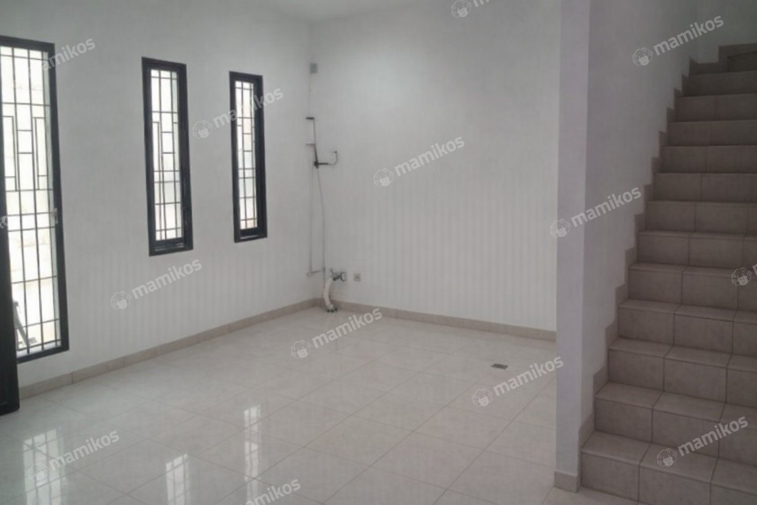 Rumah Sertifikat SHM 4 Kamar Tidur 3 Kamar Mandi Citra Garden Jakarta Barat - Photo 3