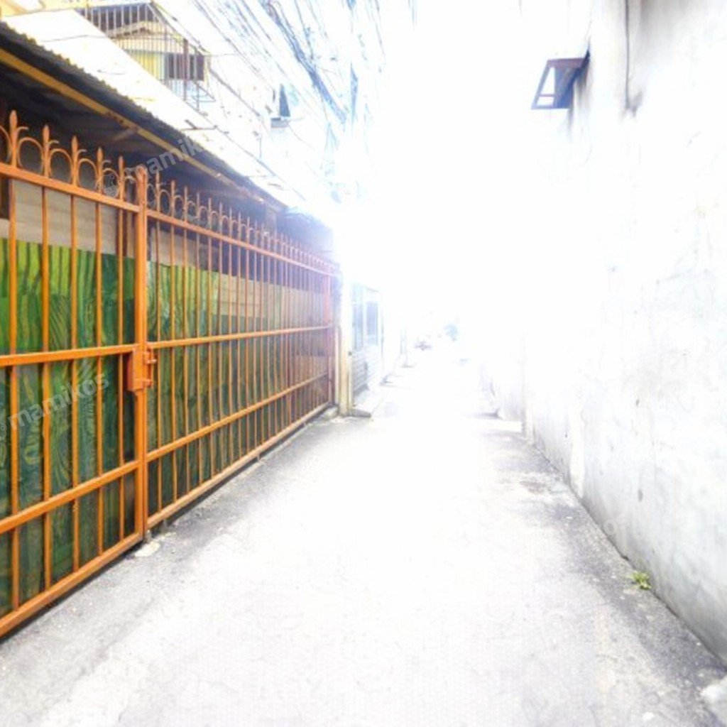 Rumah Sertifikat SHM 3 Kamar Tidur 2 Kamar Mandi Tanjung Duren Jakarta Barat - Photo 2