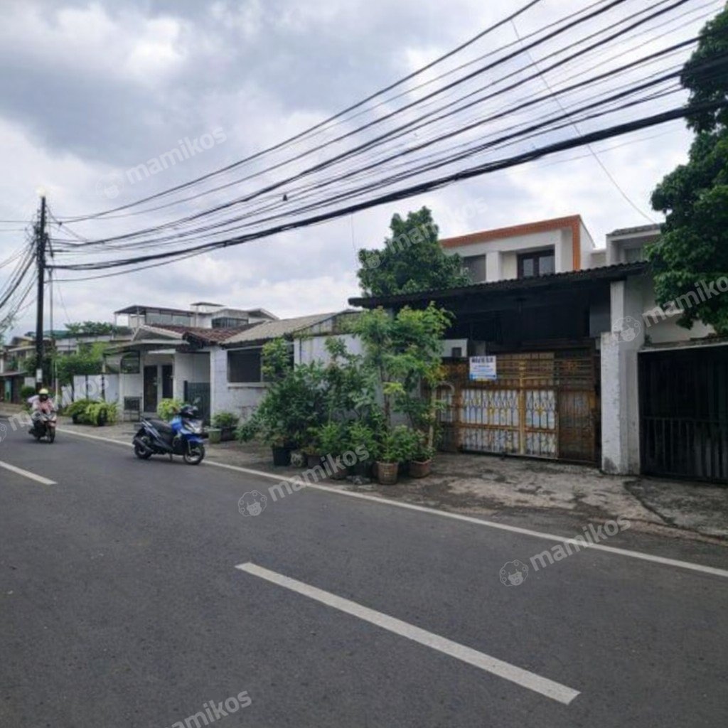 Rumah Sertifikat SHM 1 Kamar Tidur 1 Kamar Mandi Matraman Jakarta Timur