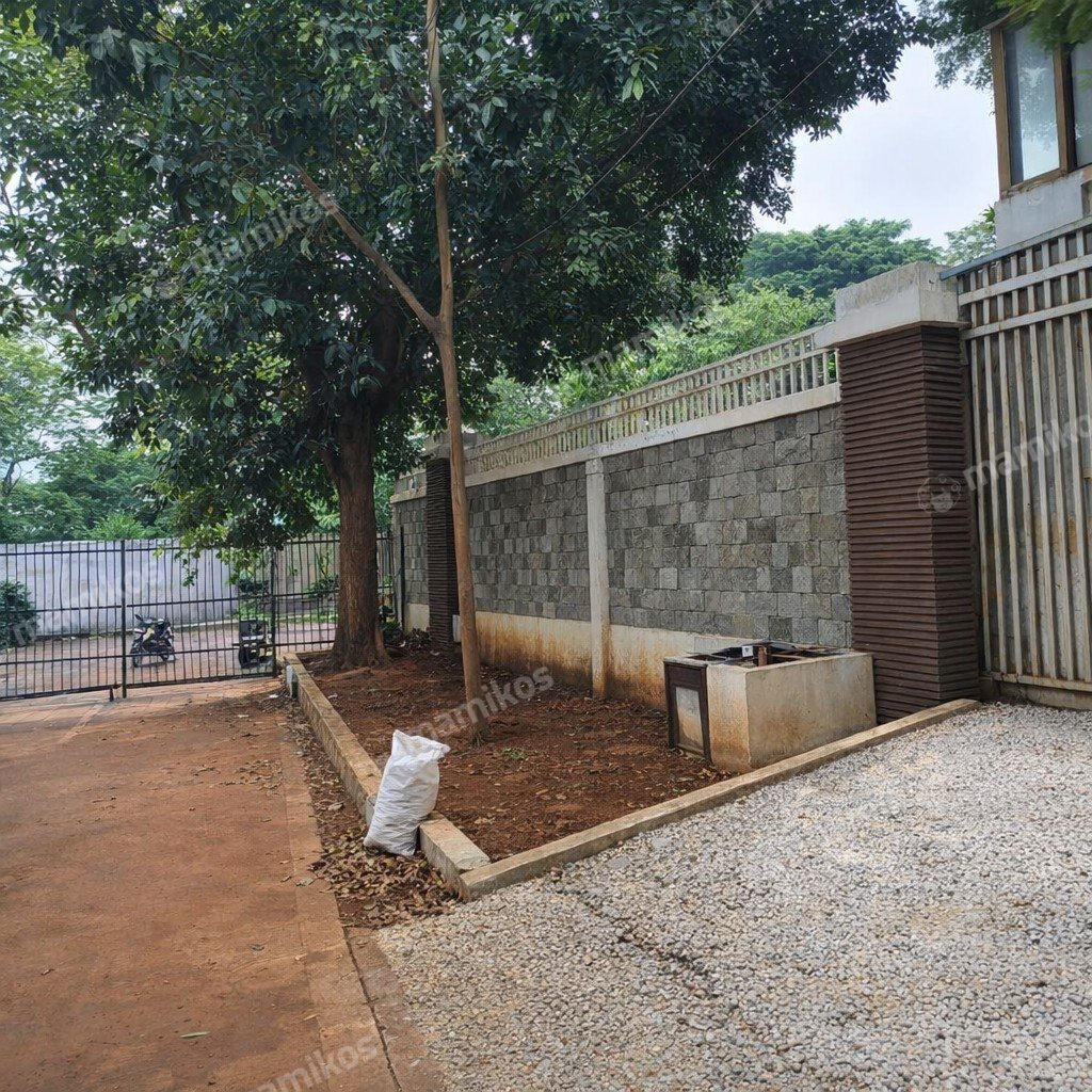 Rumah Sertifikat SHM 4 Kamar Tidur 3 Kamar Mandi Kayu Putih Jakarta Timur - Photo 2