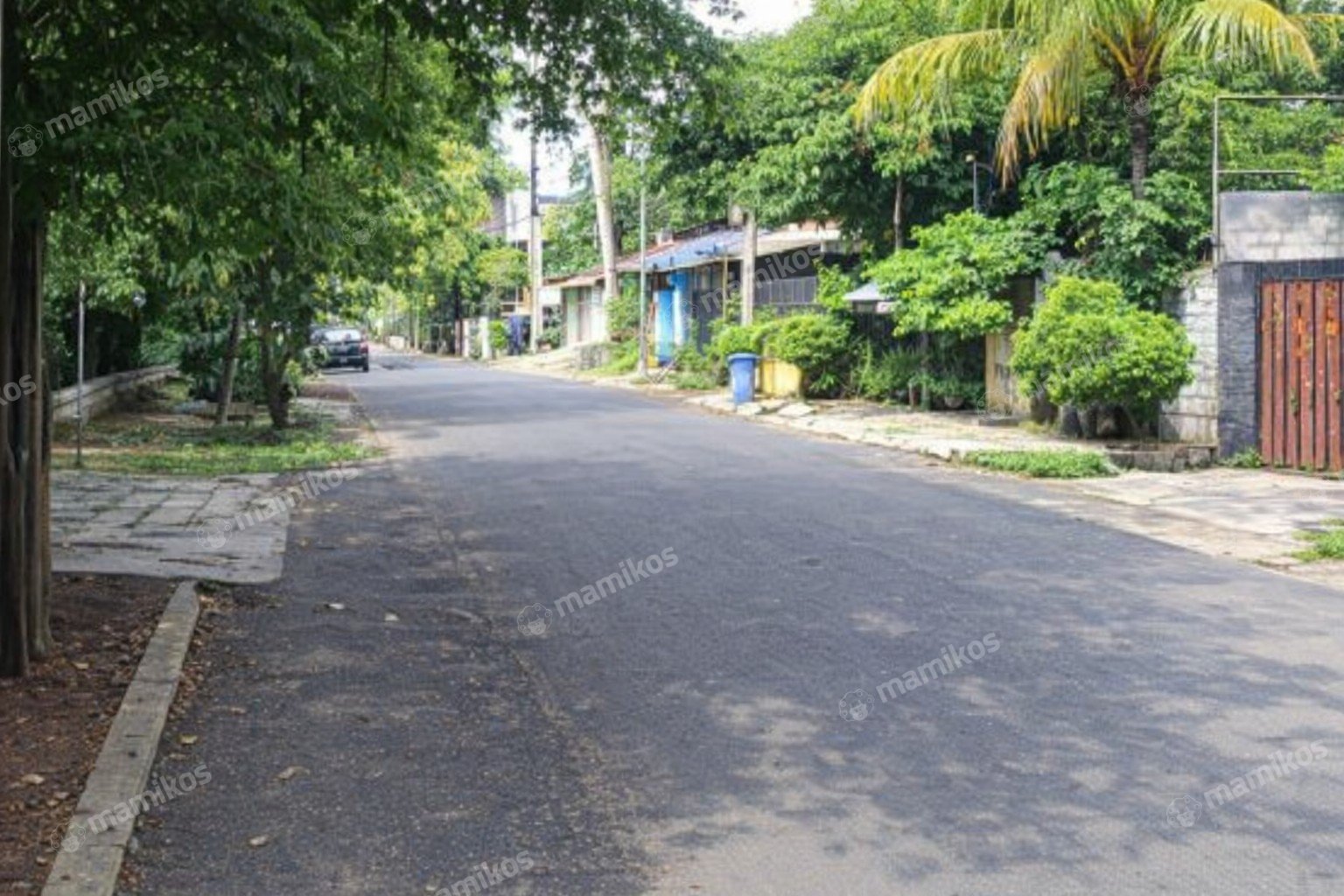 Rumah Sertifikat SHM 3 Kamar Tidur 3 Kamar Mandi Kebayoran Baru Jakarta Selatan - Photo 2