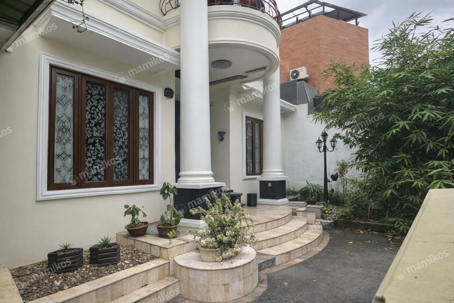 Rumah Sertifikat SHM 5 Kamar Tidur 5 Kamar Mandi Bintaro Jakarta Selatan