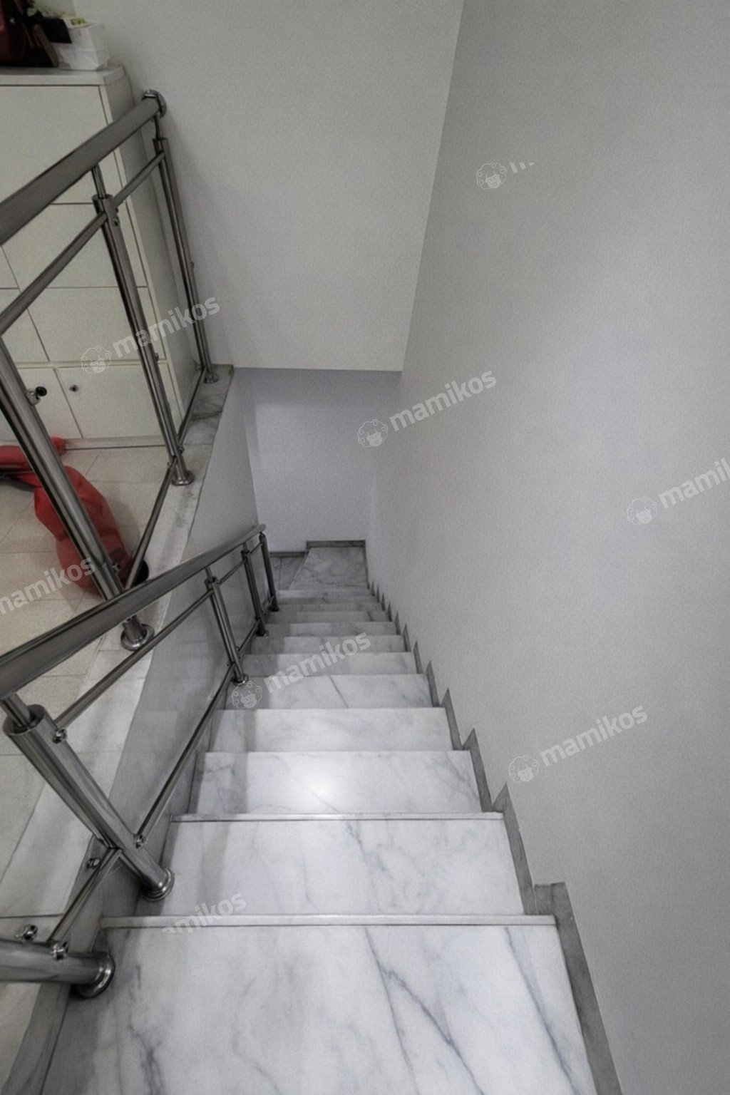 Rumah Sertifikat SHM 3 Kamar Tidur 3 Kamar Mandi Intercon Jakarta Barat - Photo 2