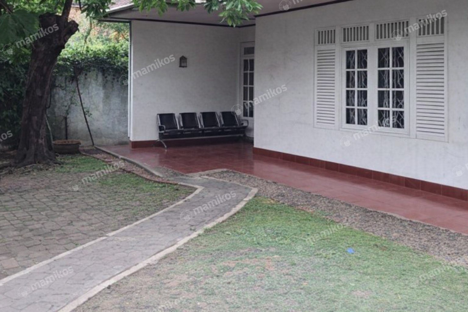 Rumah Sertifikat SHM 4 Kamar Tidur 3 Kamar Mandi Jati Padang Jakarta Selatan