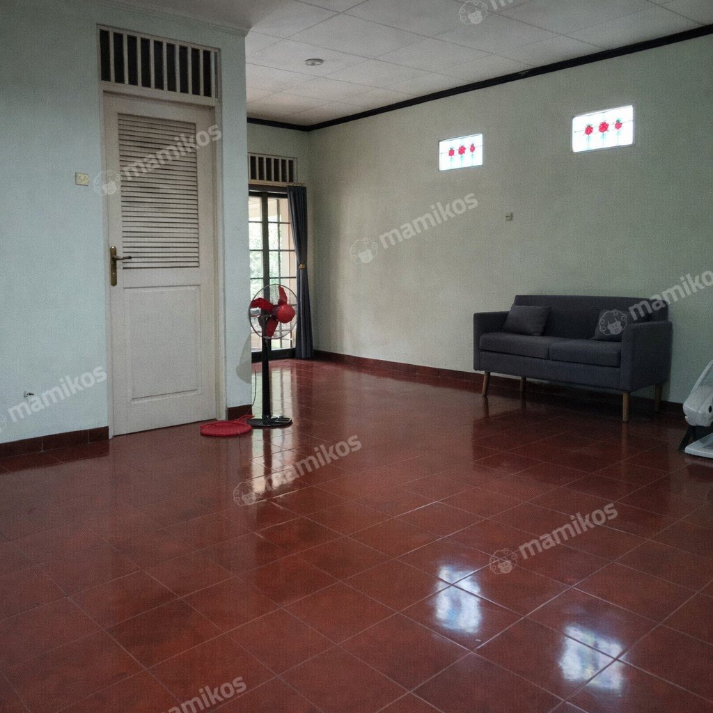 Rumah Sertifikat SHM 4 Kamar Tidur 3 Kamar Mandi Jati Padang Jakarta Selatan - Photo 3