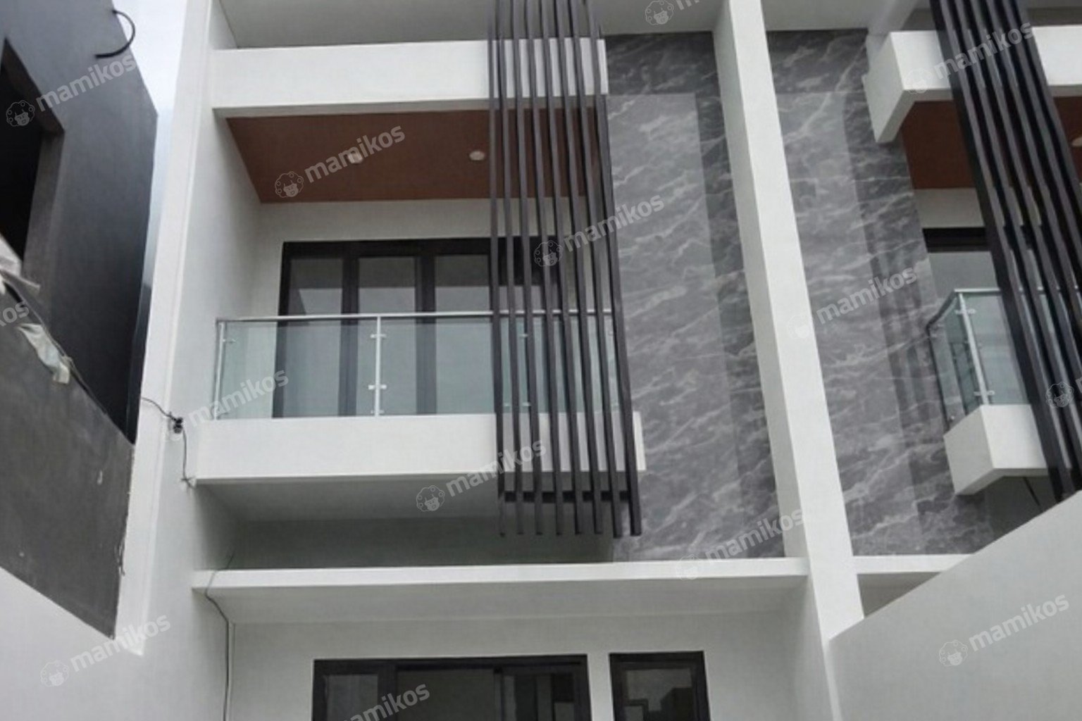 Rumah Sertifikat SHM 4 Kamar Tidur 3 Kamar Mandi Kav DKI Jakarta Barat