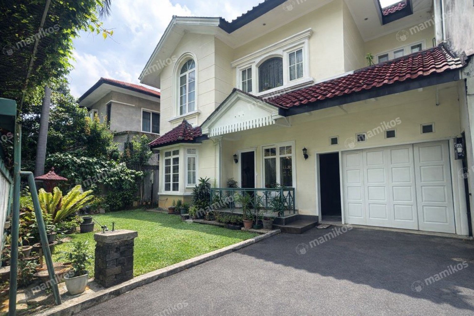 Rumah Sertifikat SHM 5 Kamar Tidur 5 Kamar Mandi Kebayoran Baru Jakarta Selatan