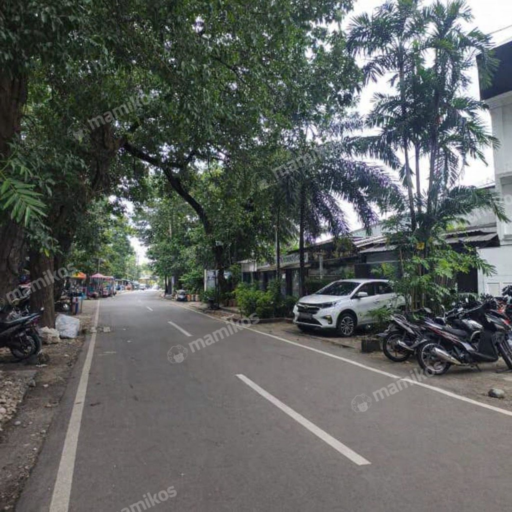 Rumah Sertifikat SHM 3 Kamar Tidur 2 Kamar Mandi Kebayoran Baru Jakarta Selatan - Photo 3