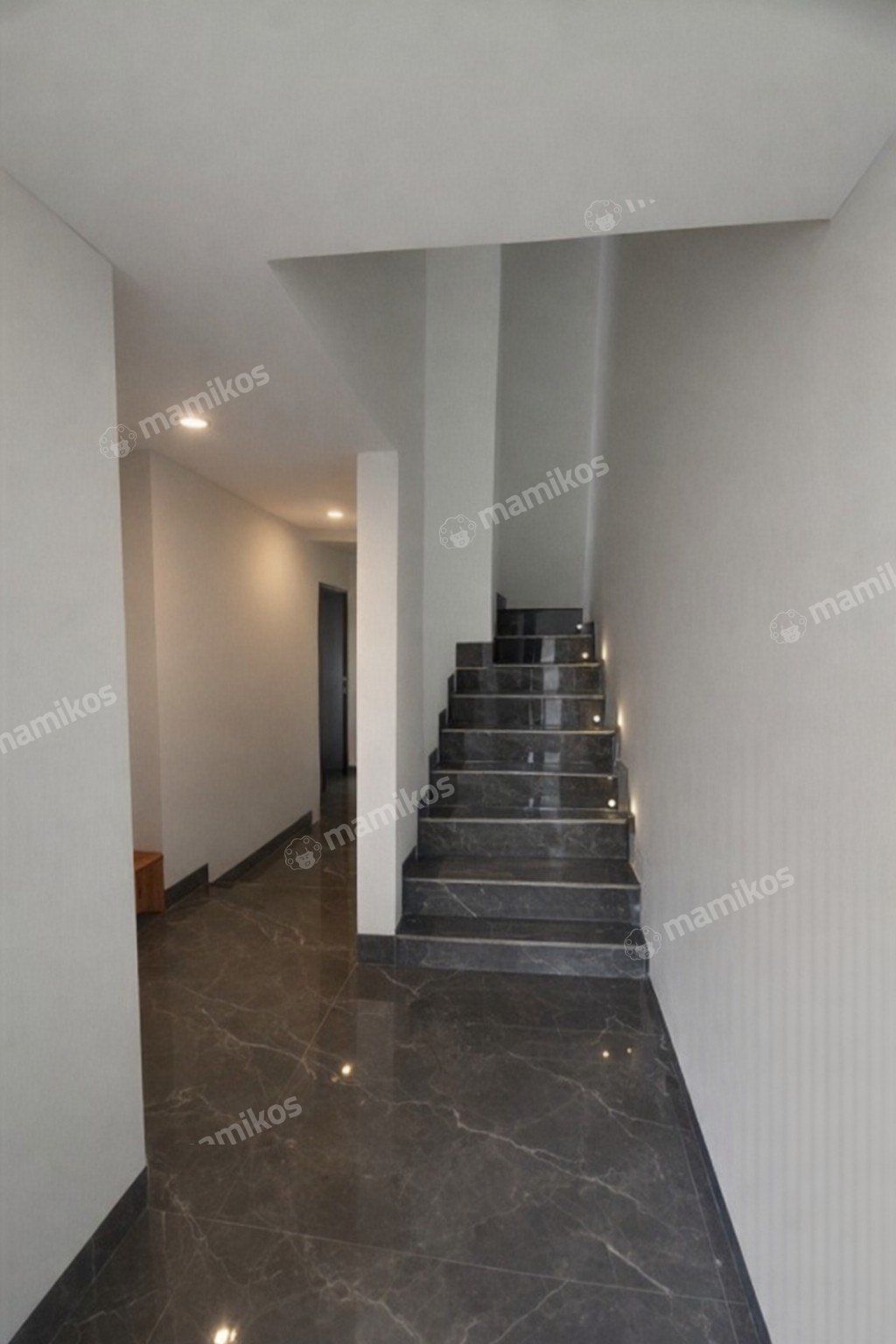 Rumah Sertifikat SHM 2 Kamar Tidur 3 Kamar Mandi Bambu Apus Jakarta Timur - Photo 2