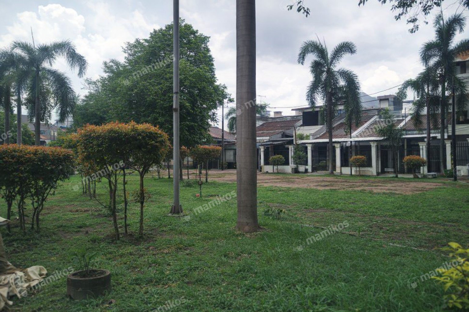Rumah Sertifikat SHM 3 Kamar Tidur 1 Kamar Mandi Bojong Indah Jakarta Barat
