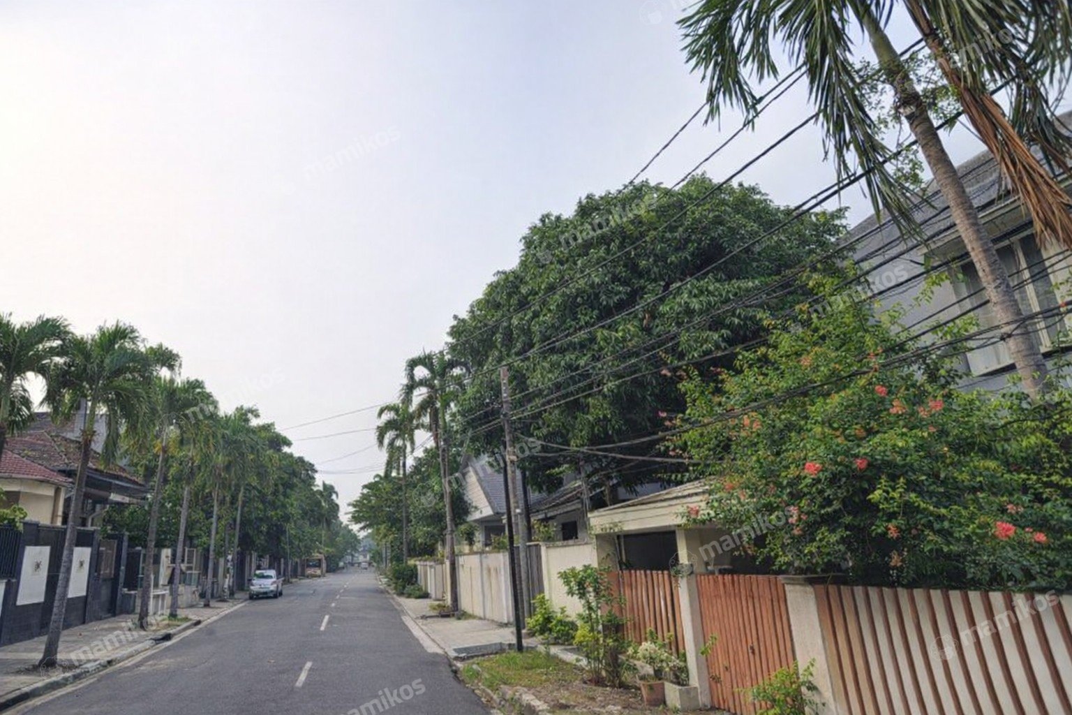 Rumah Sertifikat SHM 4 Kamar Tidur 2 Kamar Mandi Sunrise Garden Jakarta Barat - Photo 5