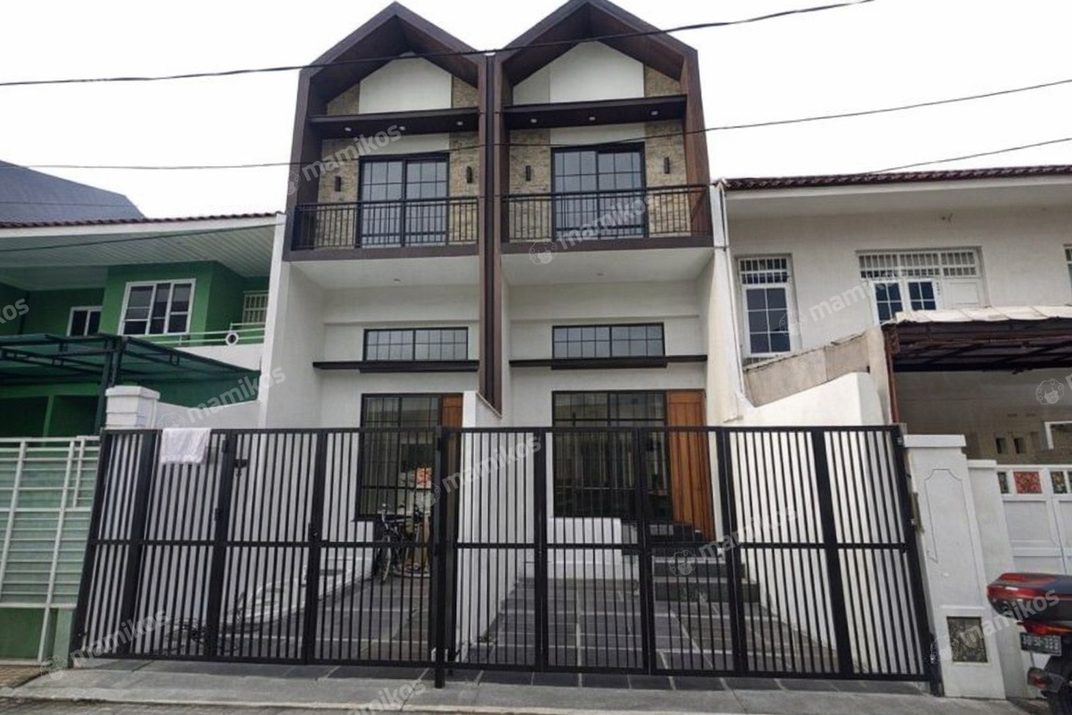 Rumah Sertifikat SHM 3 Kamar Tidur 3 Kamar Mandi Pondok Kelapa Jakarta Timur