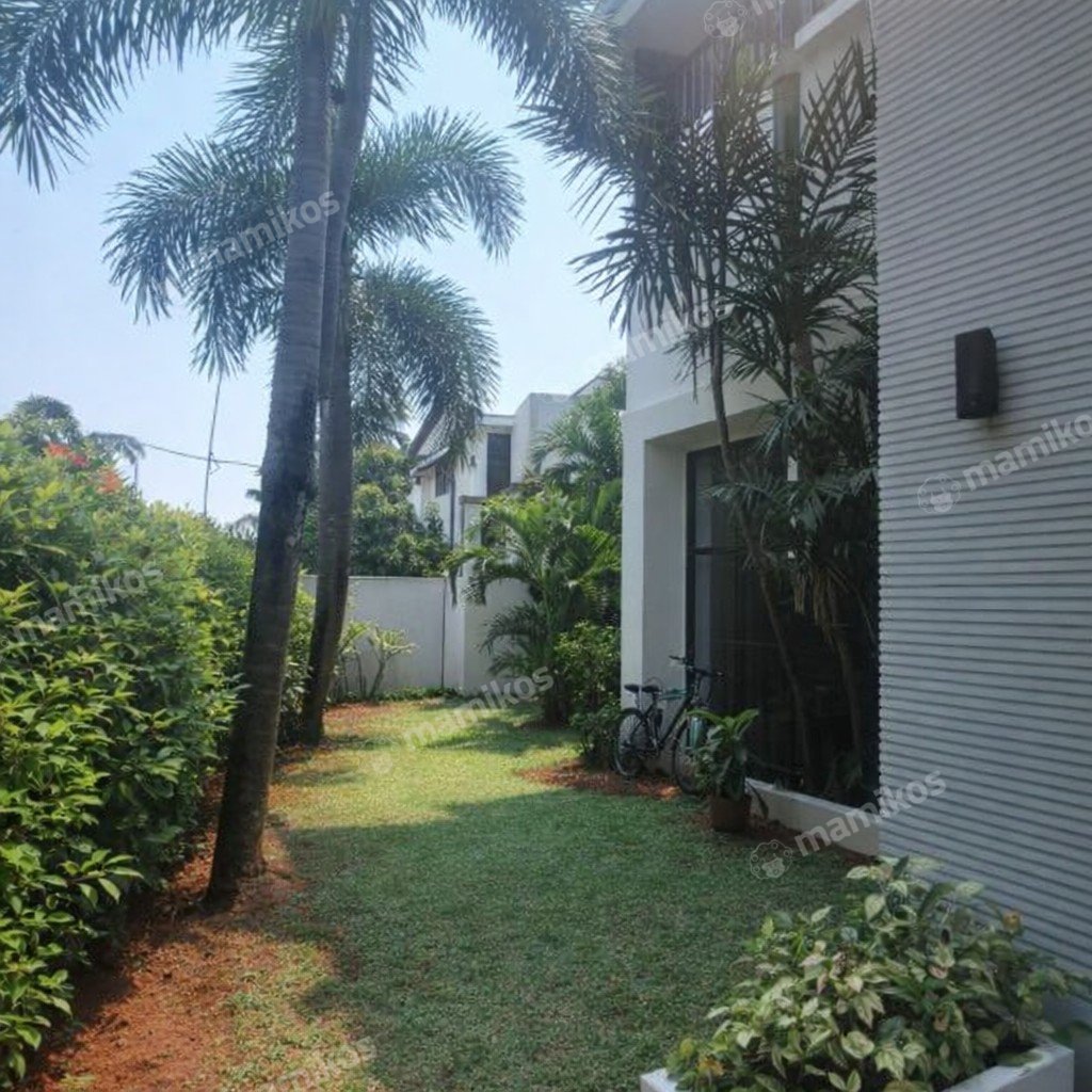 Rumah Sertifikat SHM 5 Kamar Tidur 5 Kamar Mandi Cipete Jakarta Selatan - Photo 4