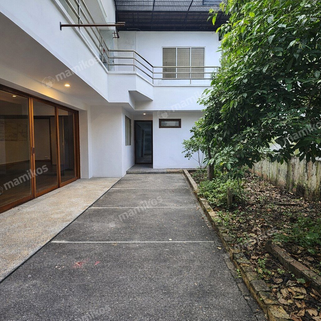 Rumah Sertifikat SHM 4 Kamar Tidur 3 Kamar Mandi Intercon Jakarta Barat - Photo 4