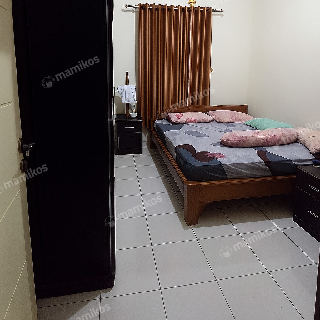 Rumah Sertifikat SHM 2 Kamar Tidur 1 Kamar Mandi Kota Wisata Jakarta Timur - Photo 4