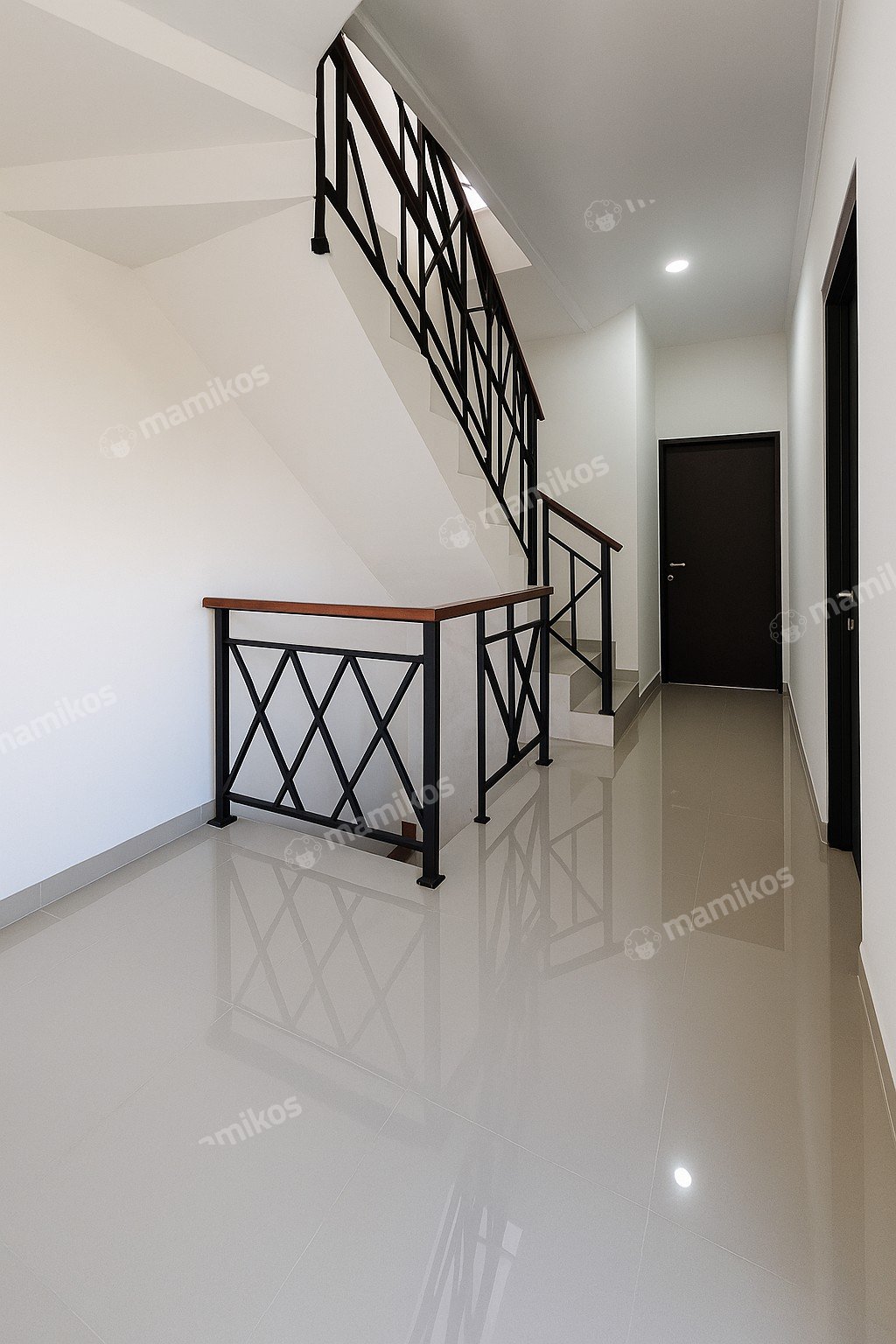 Rumah Sertifikat SHM 3 Kamar Tidur 2 Kamar Mandi Cipete Jakarta Selatan - Photo 2