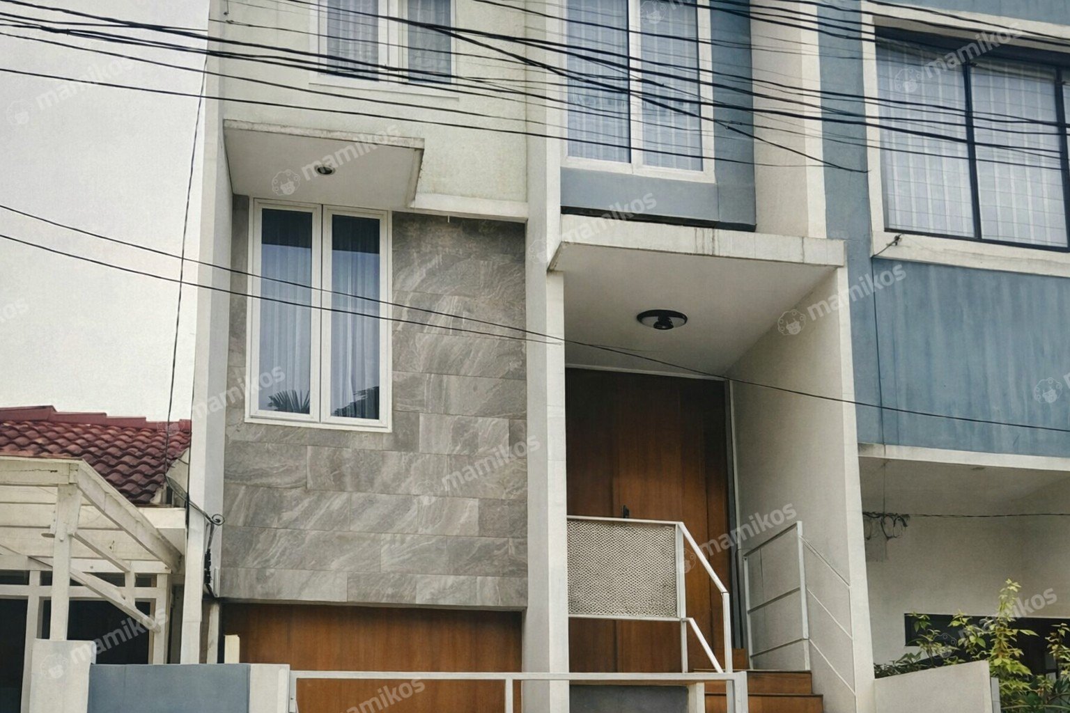 Rumah Sertifikat SHM 4 Kamar Tidur 4 Kamar Mandi Pondok Indah Jakarta Selatan