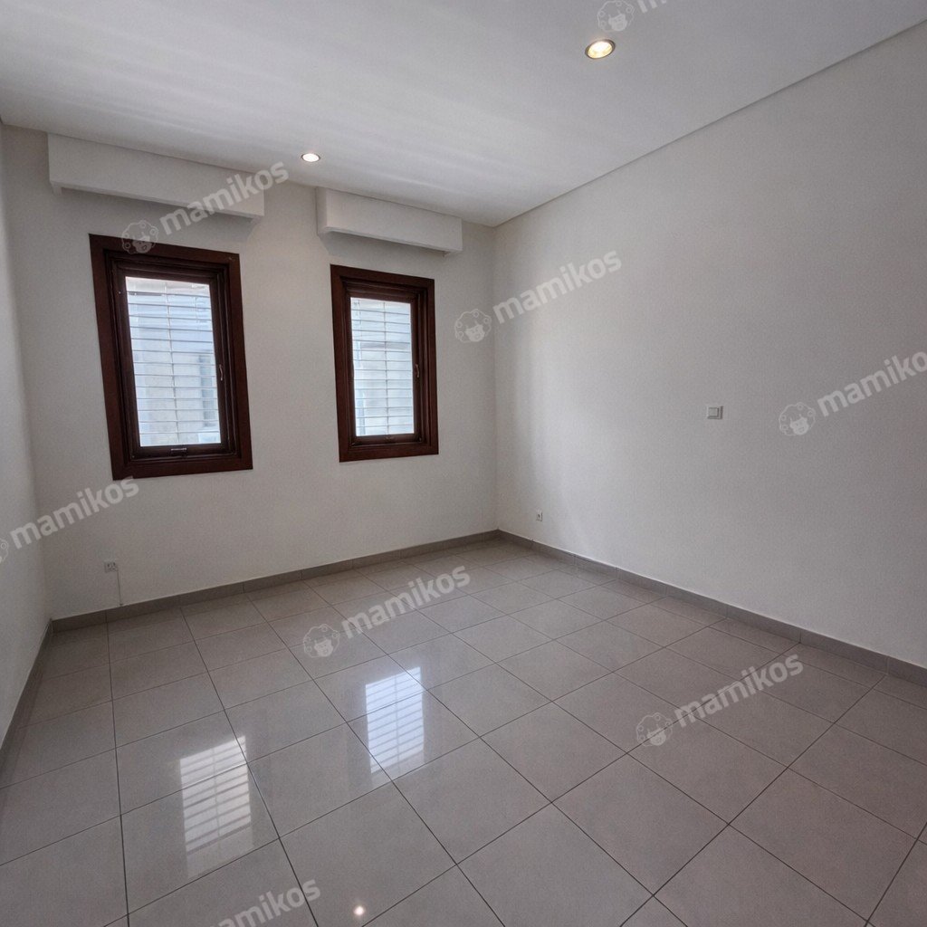 Rumah Sertifikat SHM 5 Kamar Tidur 3 Kamar Mandi Pondok Indah Jakarta Selatan - Photo 3