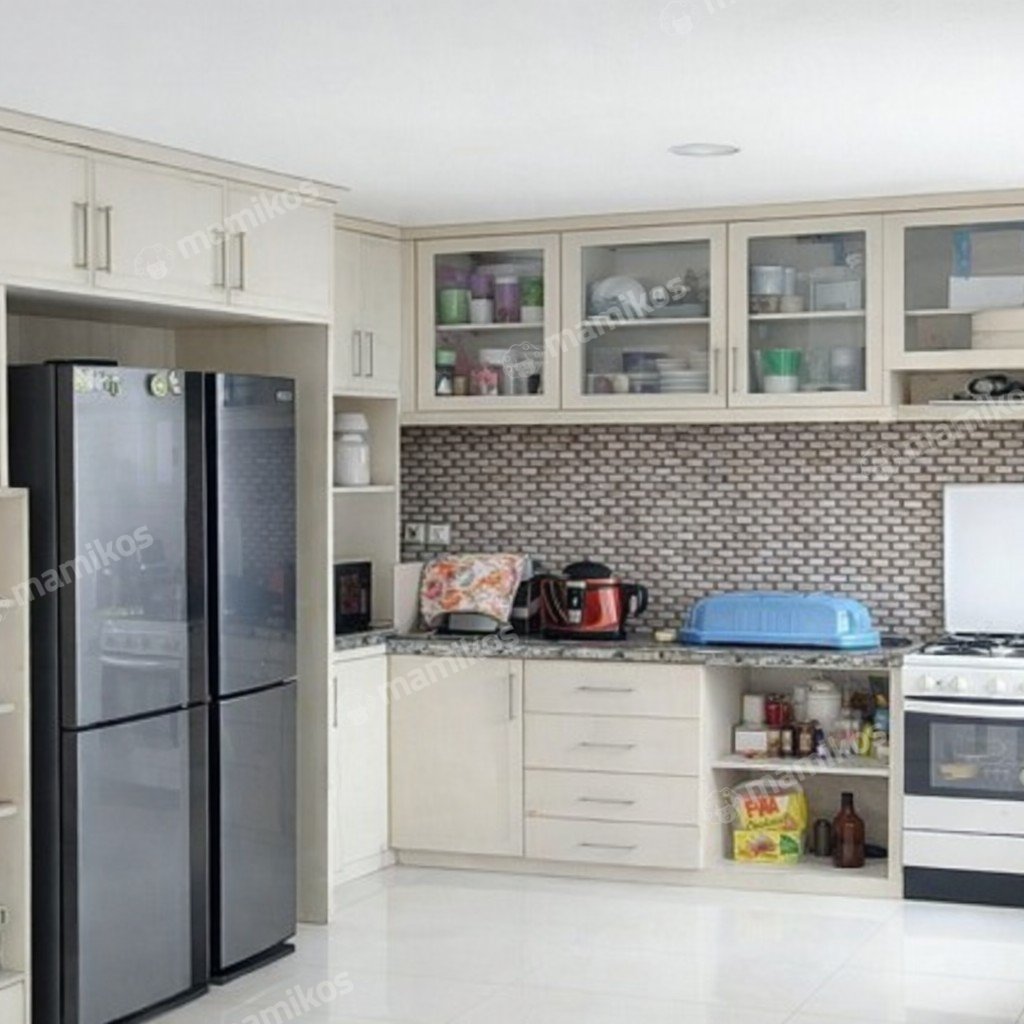 Rumah Sertifikat SHM 5 Kamar Tidur 5 Kamar Mandi Green Ville Jakarta Barat