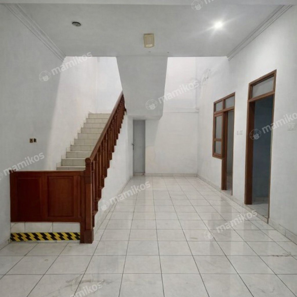 Rumah Sertifikat SHM 5 Kamar Tidur 6 Kamar Mandi Cipete Jakarta Selatan - Photo 3