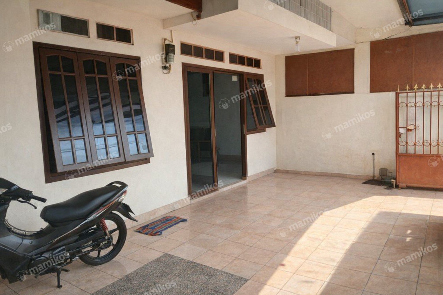 Rumah Sertifikat SHM 3 Kamar Tidur 1 Kamar Mandi Ciracas Jakarta Timur - Photo 2