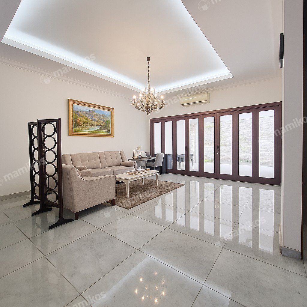 Rumah Sertifikat SHM 6 Kamar Tidur 3 Kamar Mandi Pondok Indah Jakarta Selatan - Photo 2