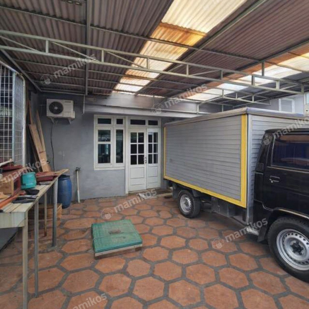 Rumah Sertifikat SHM 3 Kamar Tidur 2 Kamar Mandi Taman Ratu Jakarta Barat - Photo 2