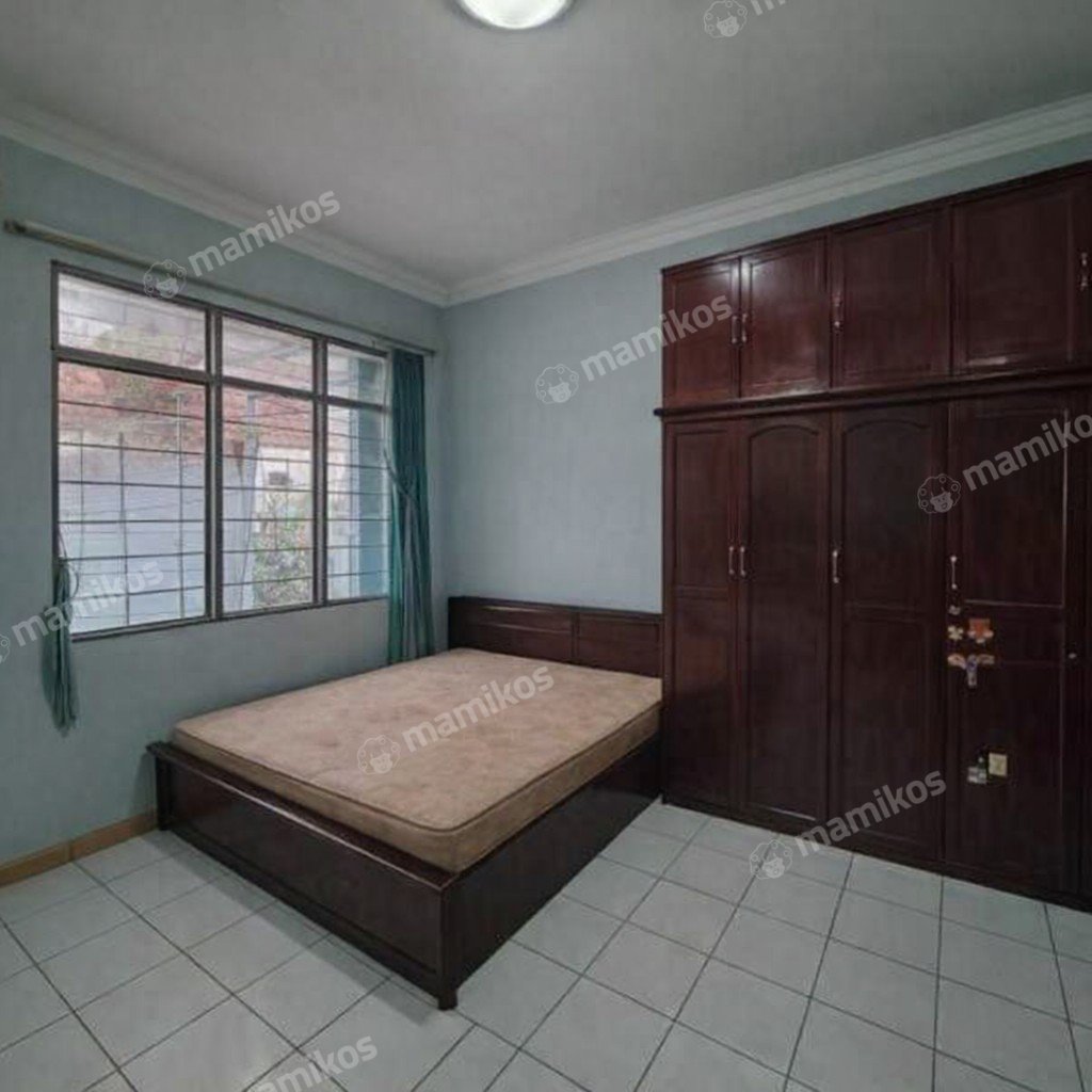 Rumah Sertifikat SHM 3 Kamar Tidur 2 Kamar Mandi Taman Ratu Jakarta Barat - Photo 3
