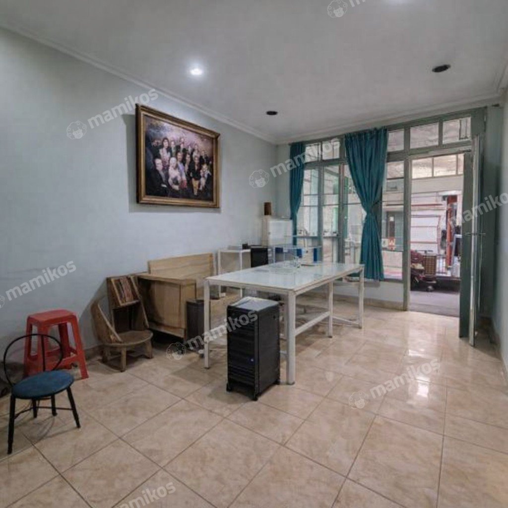 Rumah Sertifikat SHM 3 Kamar Tidur 2 Kamar Mandi Taman Ratu Jakarta Barat - Photo 5