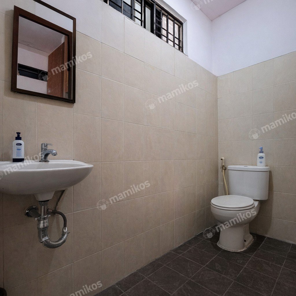 Rumah Sertifikat SHM 4 Kamar Tidur 3 Kamar Mandi Cirendeu Jakarta Selatan - Photo 5