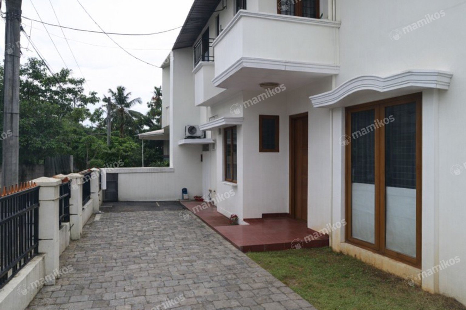 Rumah Sertifikat SHM 5 Kamar Tidur 4 Kamar Mandi Cinere Jakarta Selatan - Photo 4