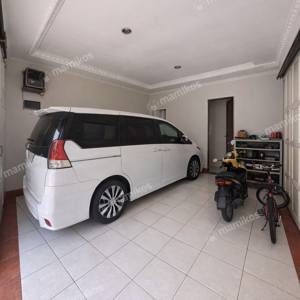 Rumah Sertifikat SHM 5 Kamar Tidur 4 Kamar Mandi Tebet Jakarta Selatan - Photo 4