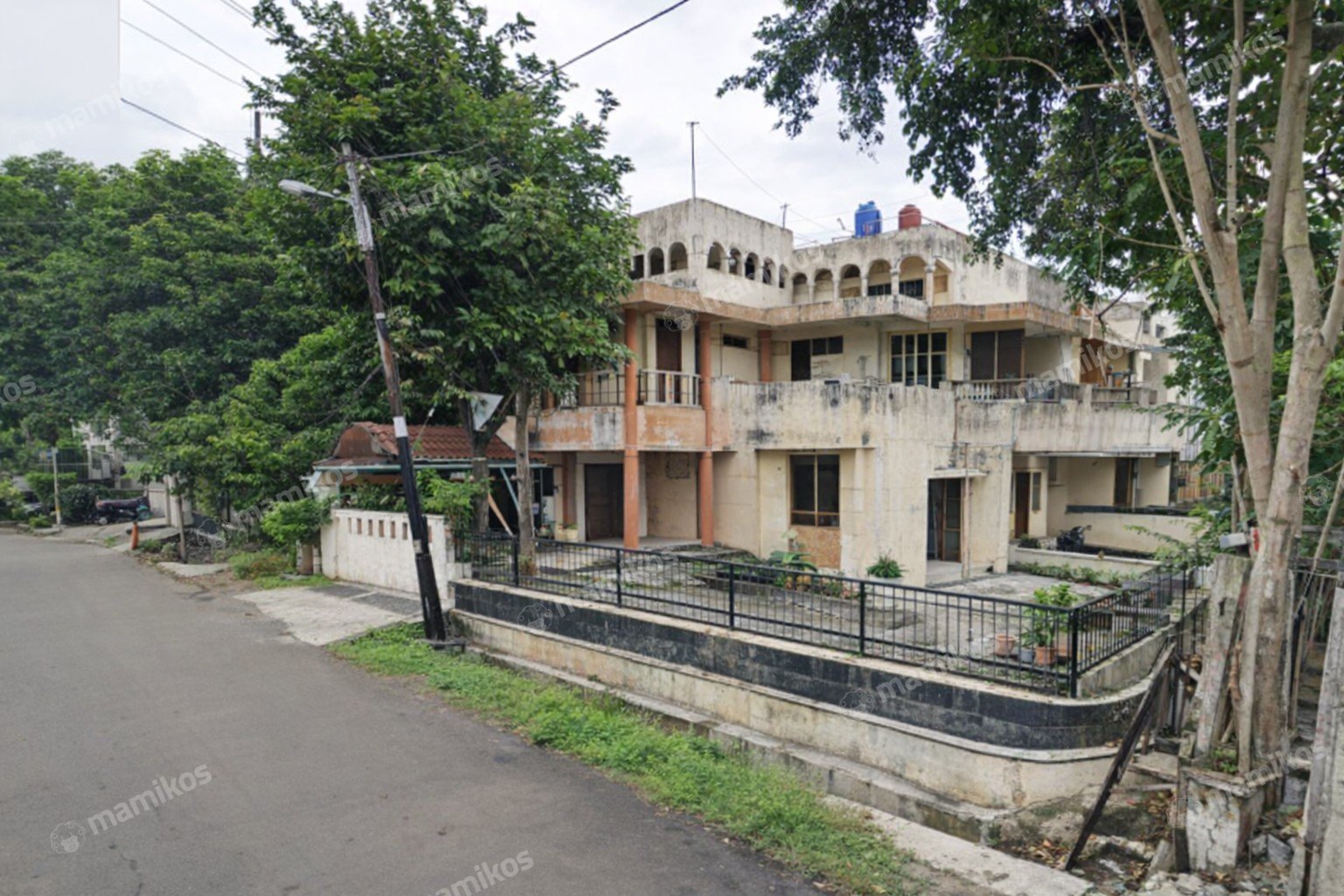 Rumah Sertifikat SHM 5 Kamar Tidur 5 Kamar Mandi Pulo Gadung Jakarta Timur - Photo 3
