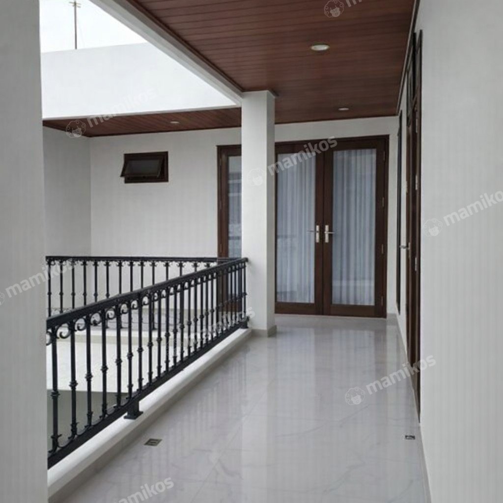 Rumah Sertifikat SHM 4 Kamar Tidur 3 Kamar Mandi Citra Grand Jakarta Timur - Photo 5