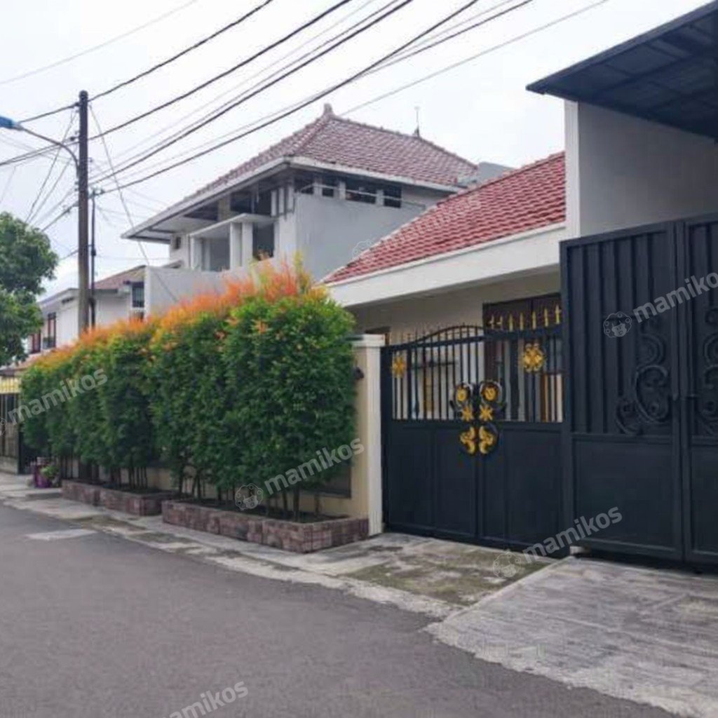 Rumah Sertifikat SHM 2 Kamar Tidur 2 Kamar Mandi Kedoya Selatan Jakarta Barat - Photo 4