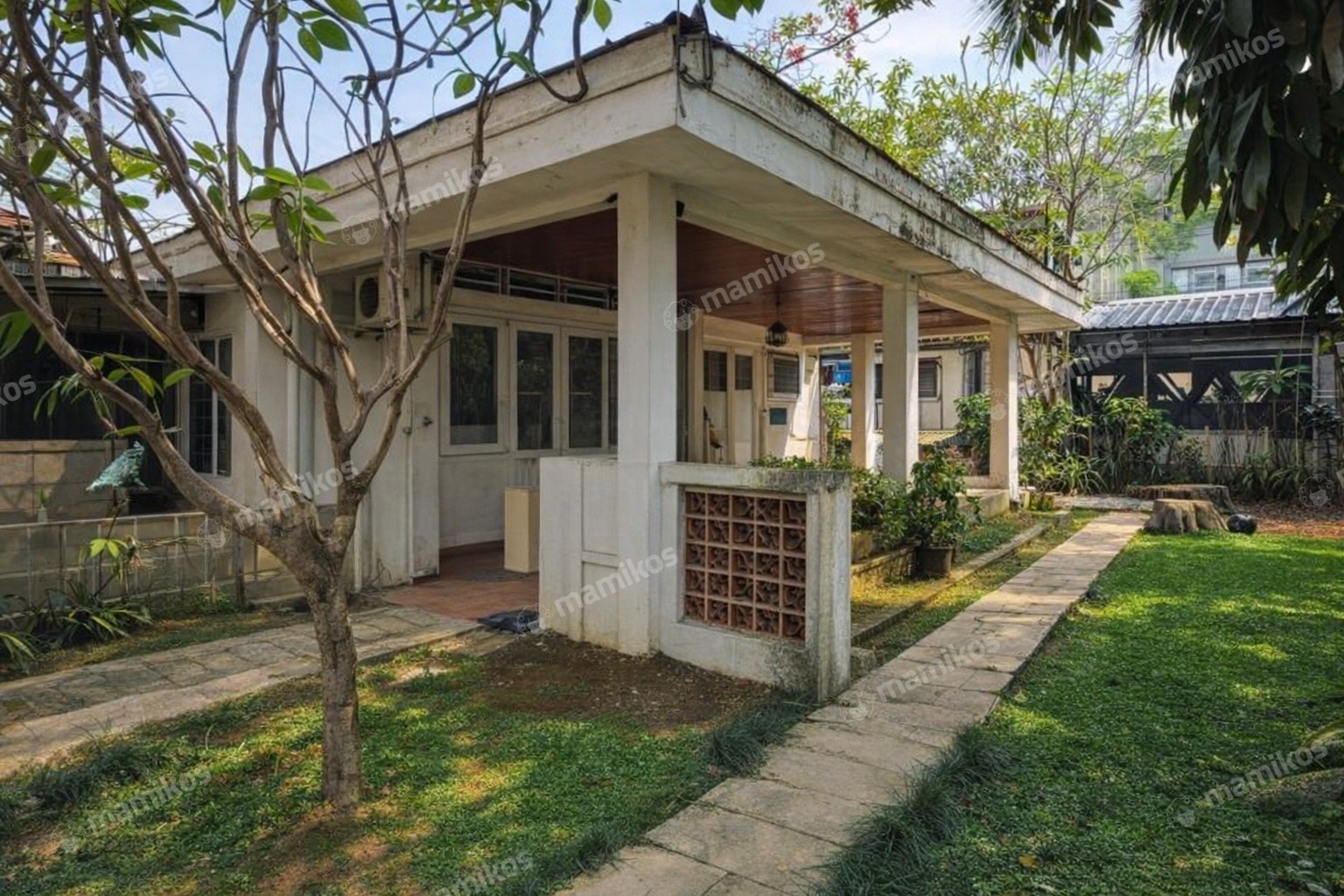 Rumah Sertifikat SHM 4 Kamar Tidur 4 Kamar Mandi Cipete Jakarta Selatan