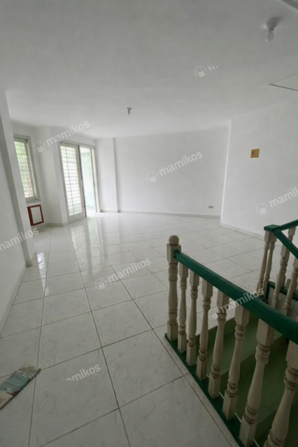 Rumah 4 Kamar Tidur 3 Kamar Mandi 3 Lantai Pantai Mutiara Jakarta Utara - Photo 4