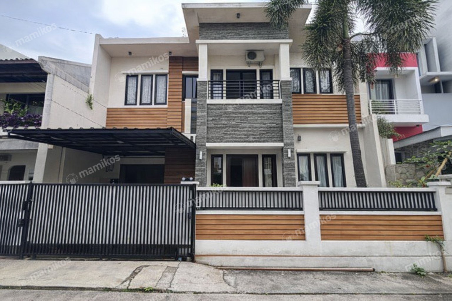 Rumah Sertifikat SHM 5 Kamar Tidur 4 Kamar Mandi Rawamangun Jakarta Timur