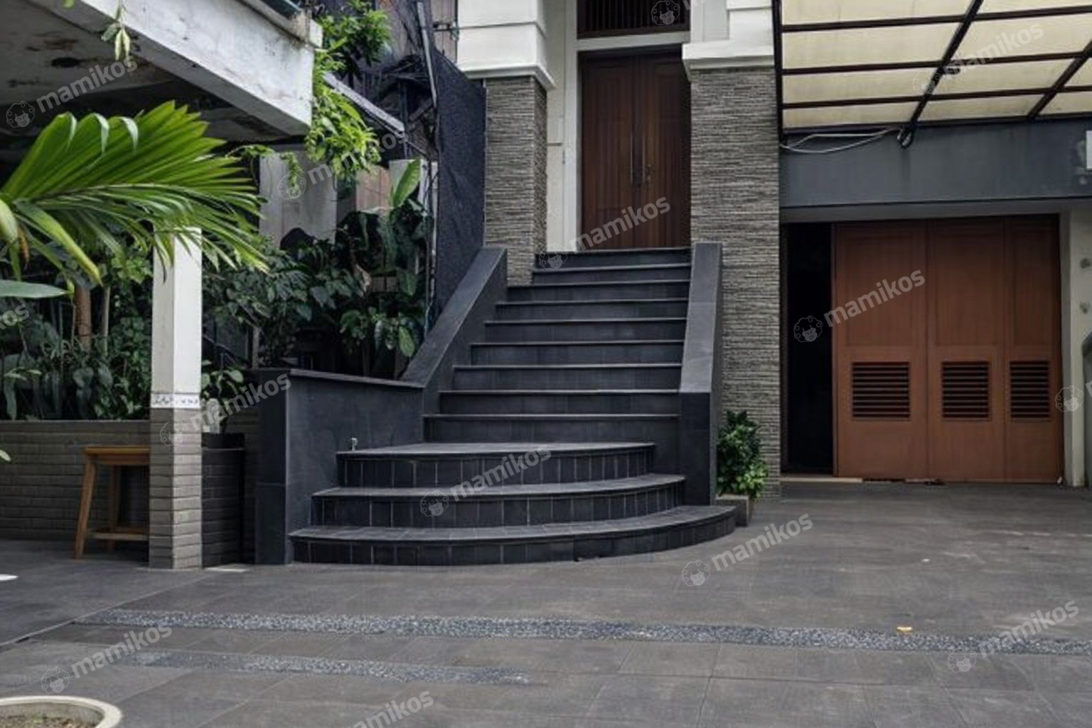 Rumah Sertifikat SHM 3 Kamar Tidur 3 Kamar Mandi Cawang Jakarta Timur