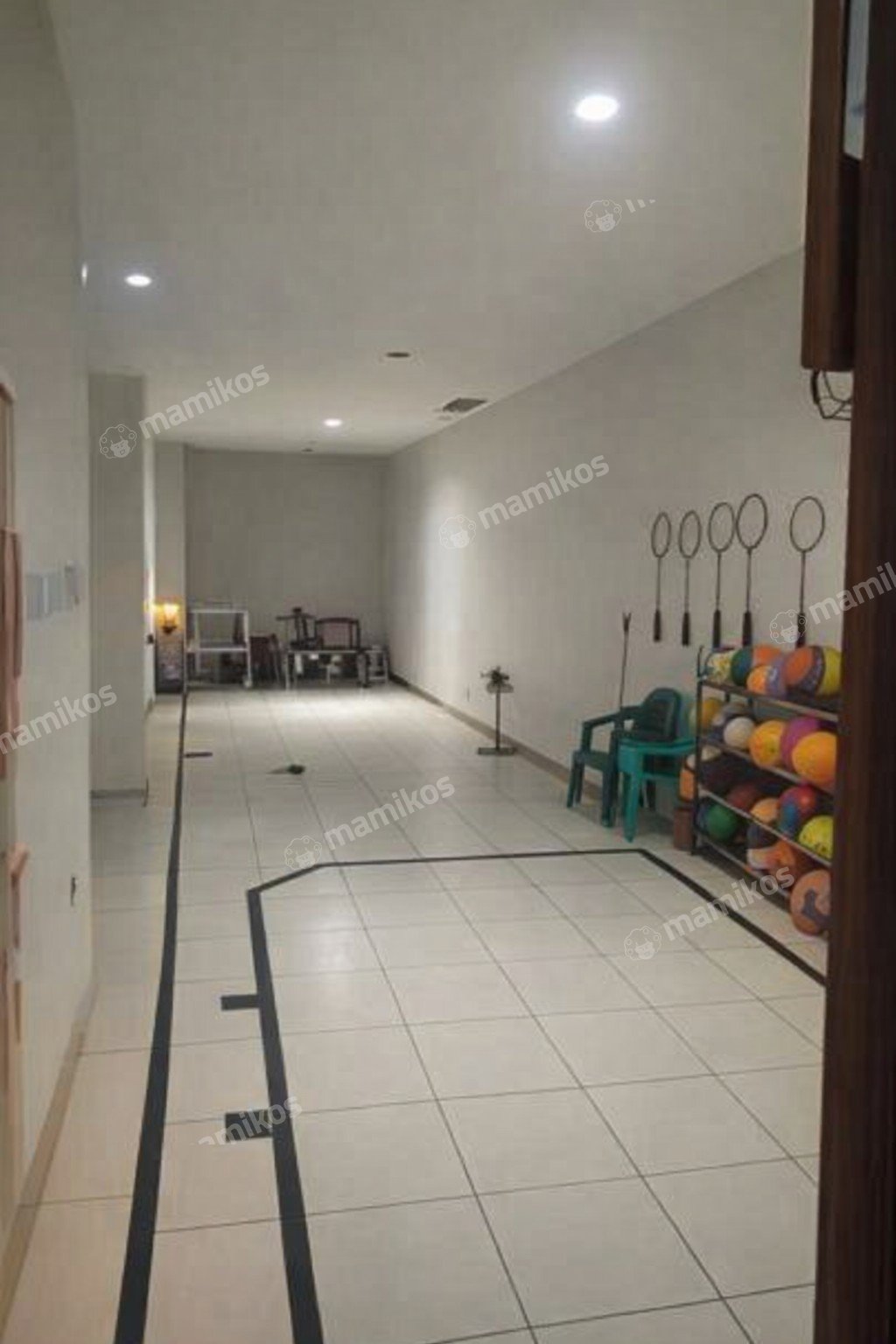 Rumah 5 Kamar Tidur 4 Kamar Mandi 3 Lantai Taman Surya Jakarta Barat - Photo 2