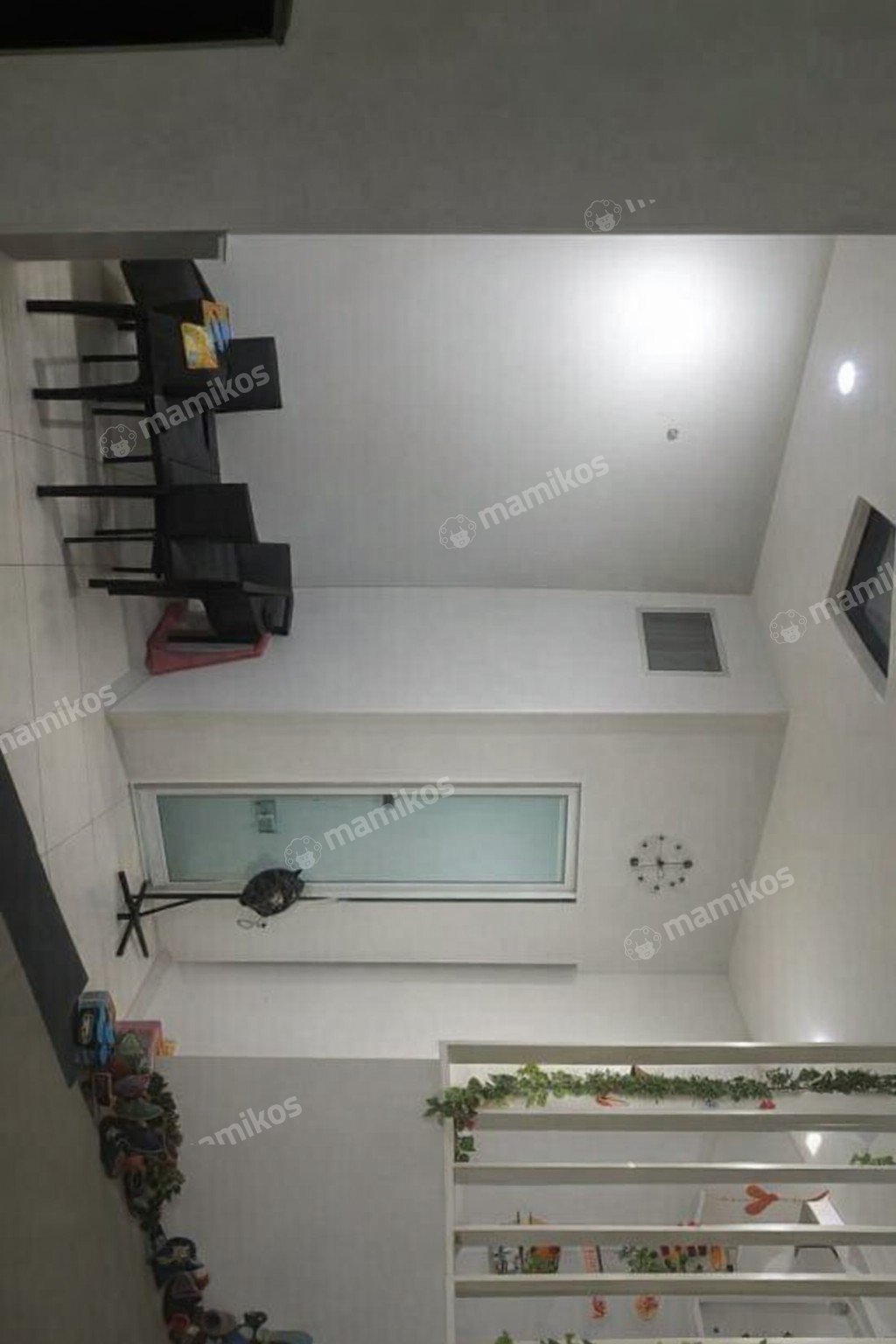Rumah 5 Kamar Tidur 4 Kamar Mandi 3 Lantai Taman Surya Jakarta Barat - Photo 5