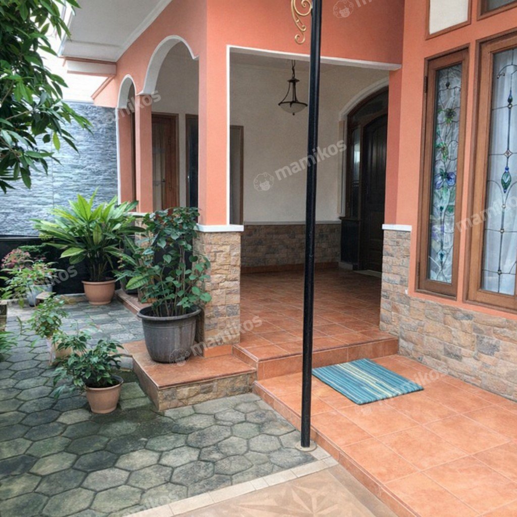 Rumah Sertifikat SHM 10 Kamar Tidur 5 Kamar Mandi Cakung Jakarta Timur - Photo 3