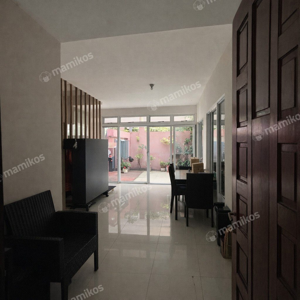 Rumah Sertifikat SHM 5 Kamar Tidur 4 Kamar Mandi Duren Sawit Jakarta Timur - Photo 4