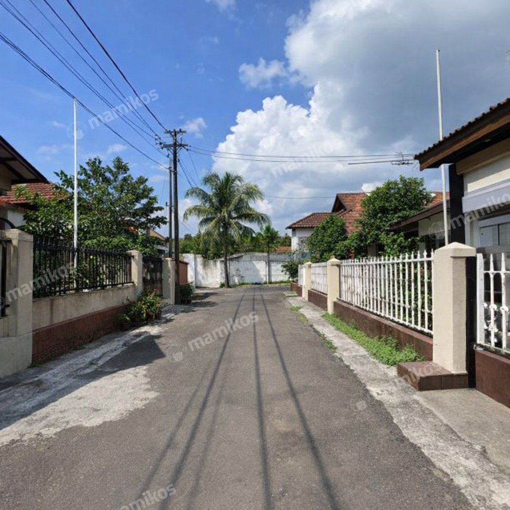 Rumah Sertifikat SHM 4 Kamar Tidur 2 Kamar Mandi Kebon Jeruk Jakarta Barat - Photo 4